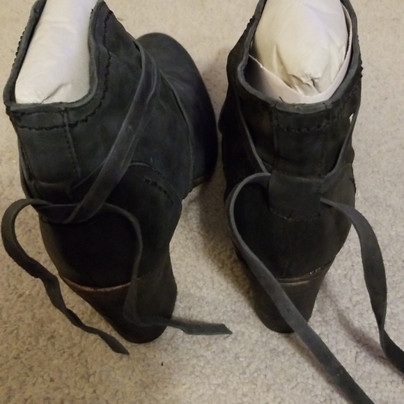 Free people booties with ties 3" heels FREE PEOPLE - Picture 5 of 6